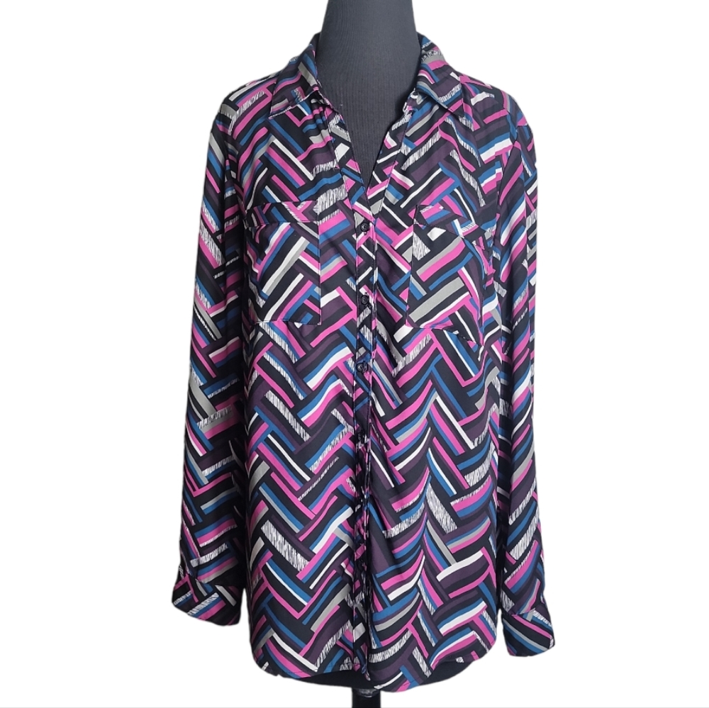Relativity geometric print button front top multicolor women’s M long sleeve
